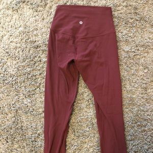 🦋✨Maroon high rise lululemon leggings✨🦋